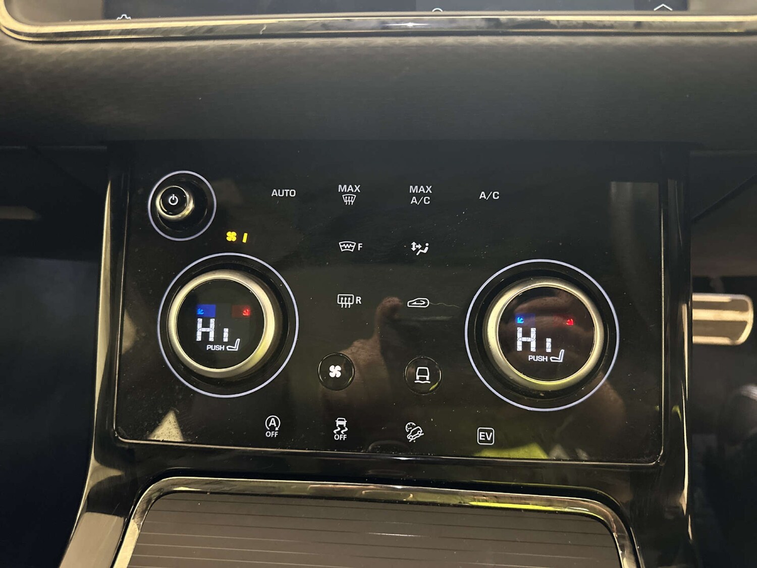 Used Land Rover Range Rover Evoque 2023 for sale - 77950416: Photo 24