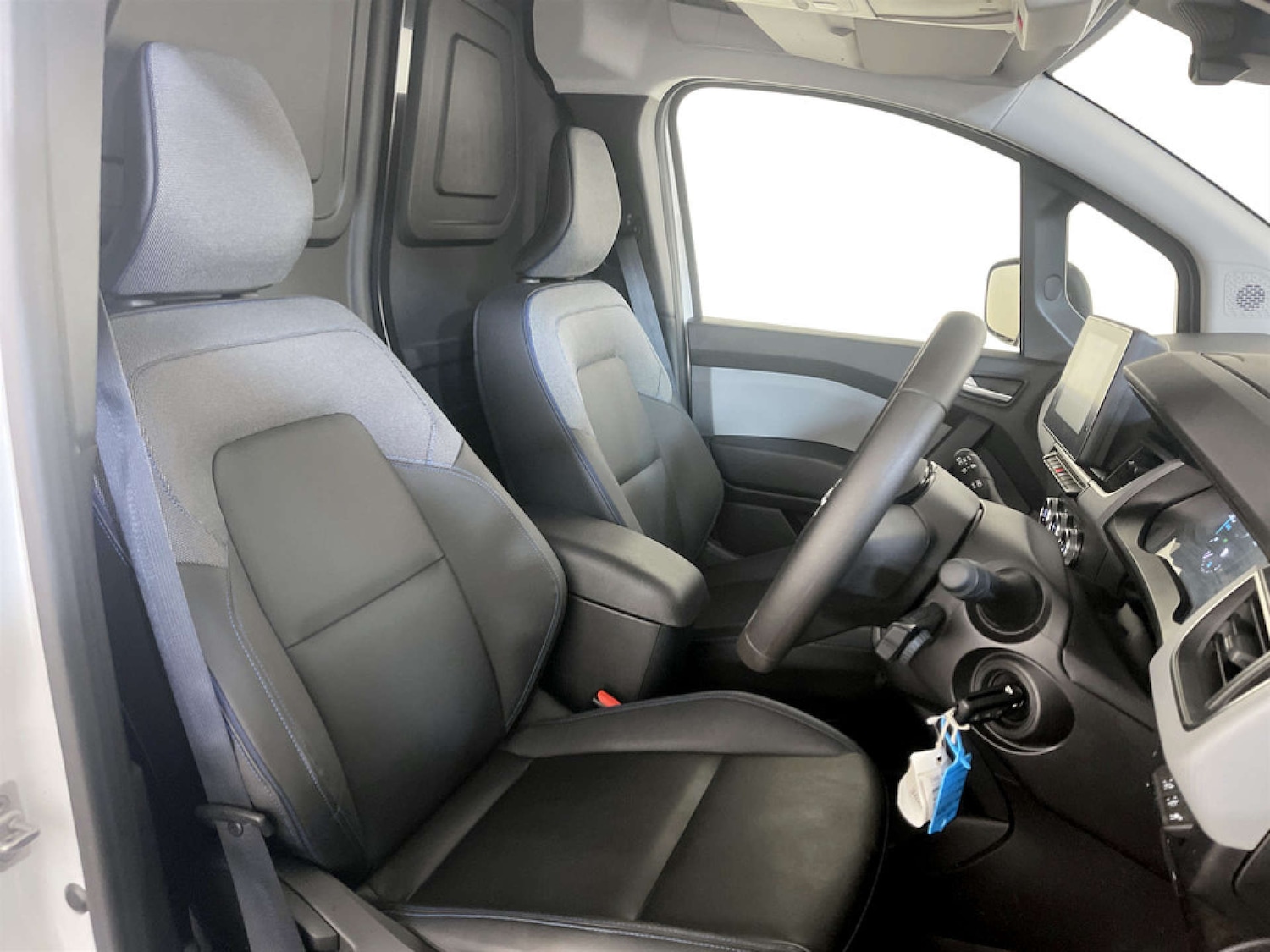 Used Nissan Other 2023 for sale - 77423732: Photo 12