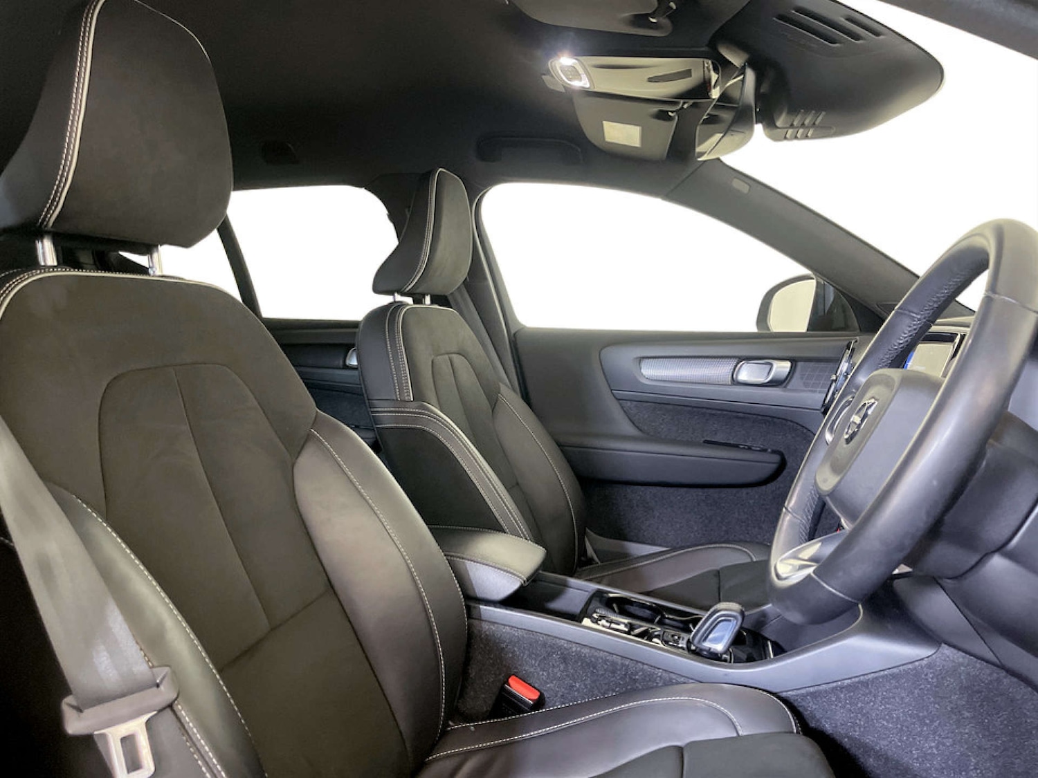 Used Volvo XC40 2021 for sale - 77185103: Photo 13