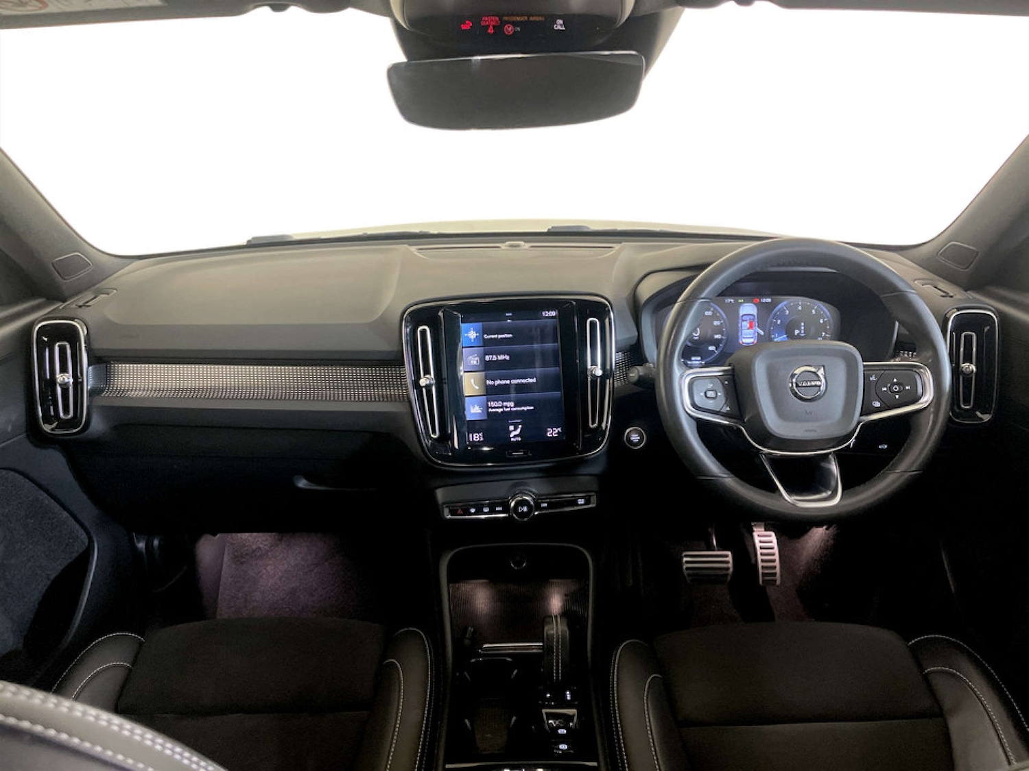 Used Volvo XC40 2021 for sale - 77185103: Photo 3