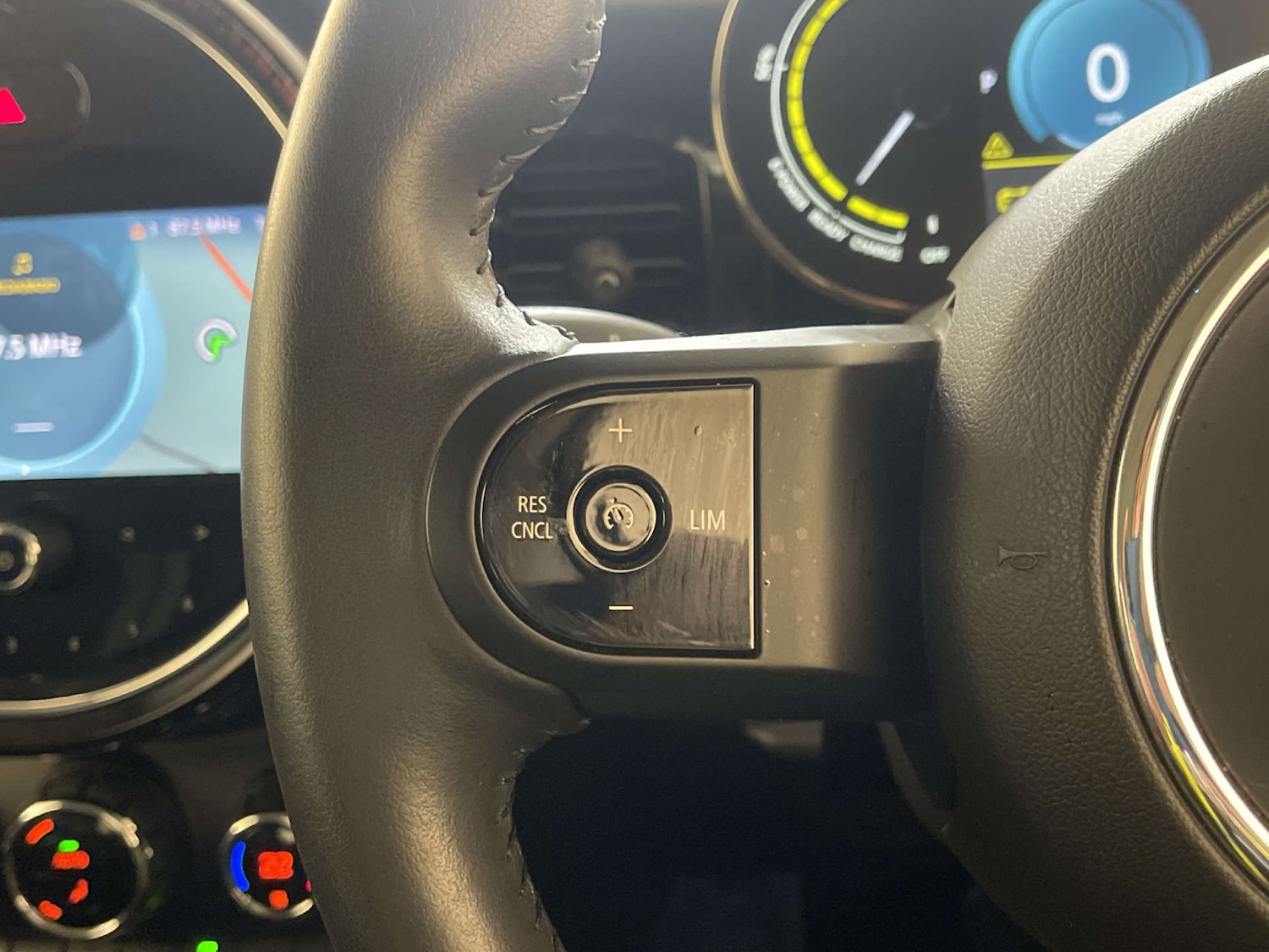 Used MINI Hatch 2022 for sale - 77953350: Photo 17