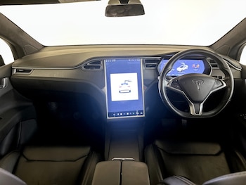 Used Tesla Model X 2018 for sale - 74138132: Photo