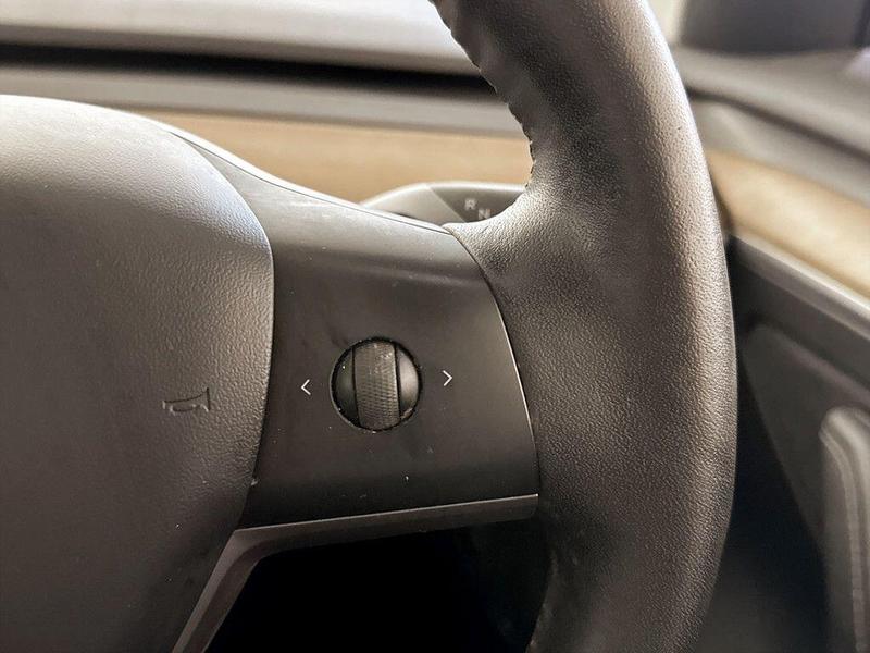 Used Tesla Model 3 2021 for sale - 76616244: Photo 18