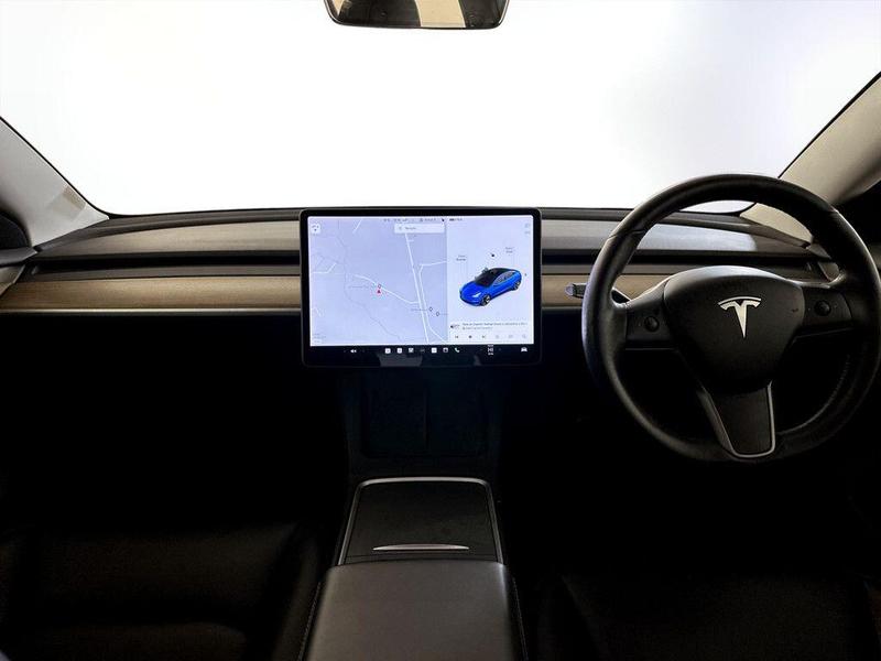 Used Tesla Model 3 2021 for sale - 76616244: Photo 3