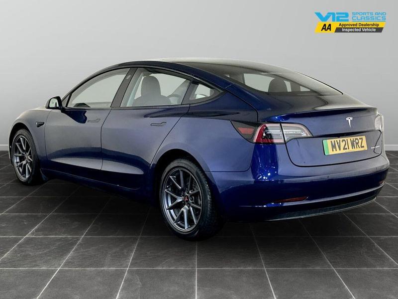 Used Tesla Model 3 2021 for sale - 76616244: Photo 8