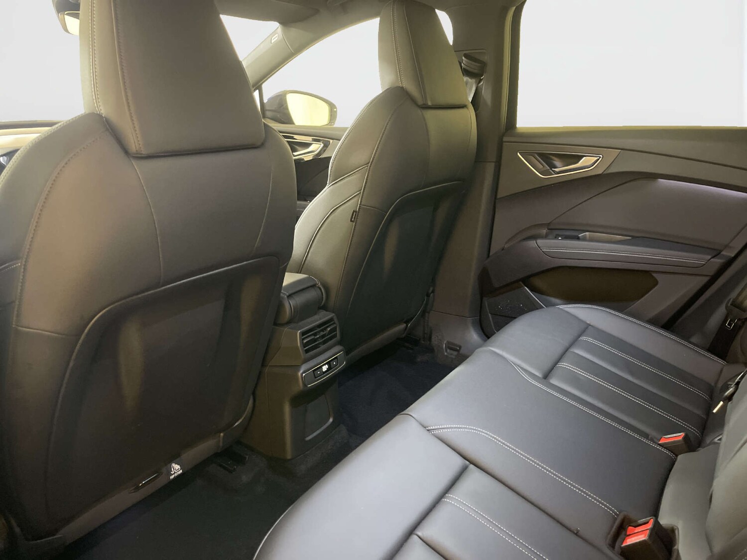 Used Audi Q4 e-tron 2023 for sale - 77964879: Photo 14