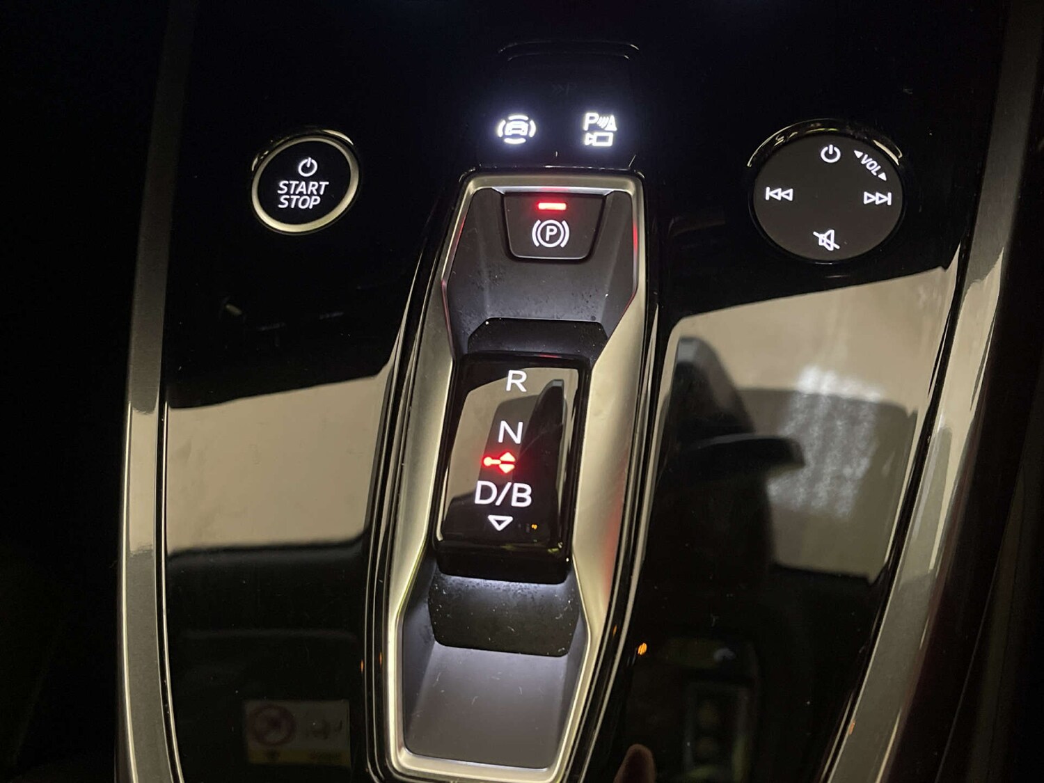 Used Audi Q4 e-tron 2023 for sale - 77964879: Photo 25