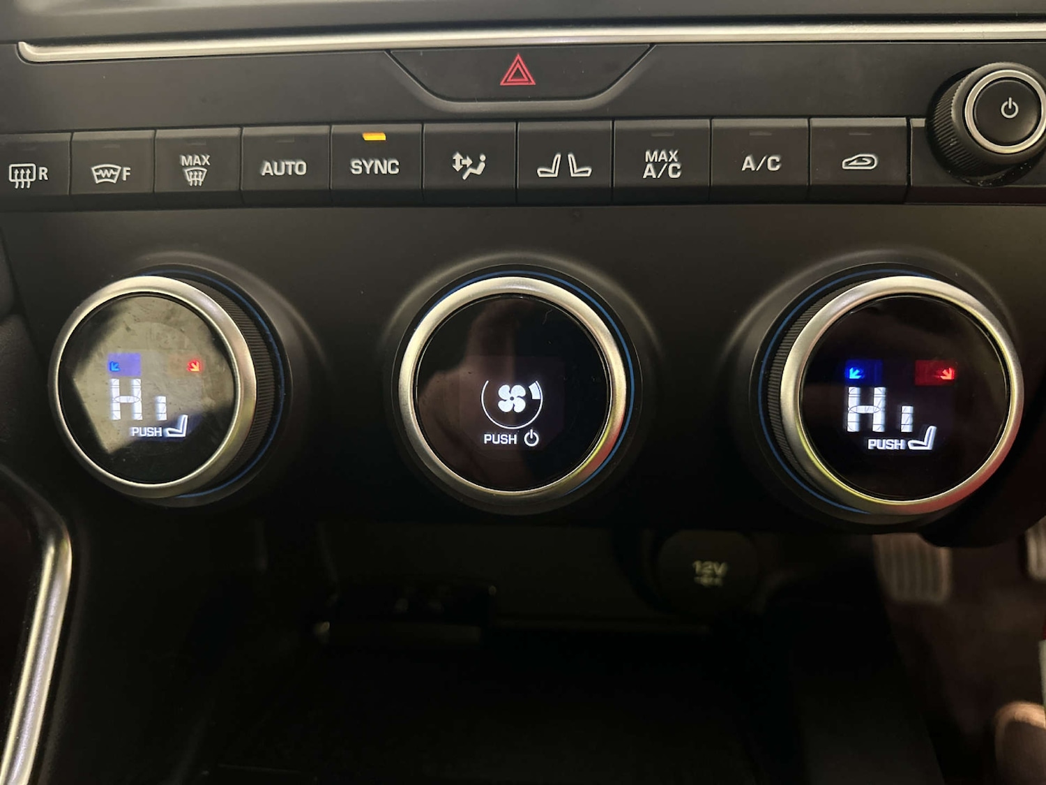 Used Jaguar E-Pace 2020 for sale - 77934001: Photo 24