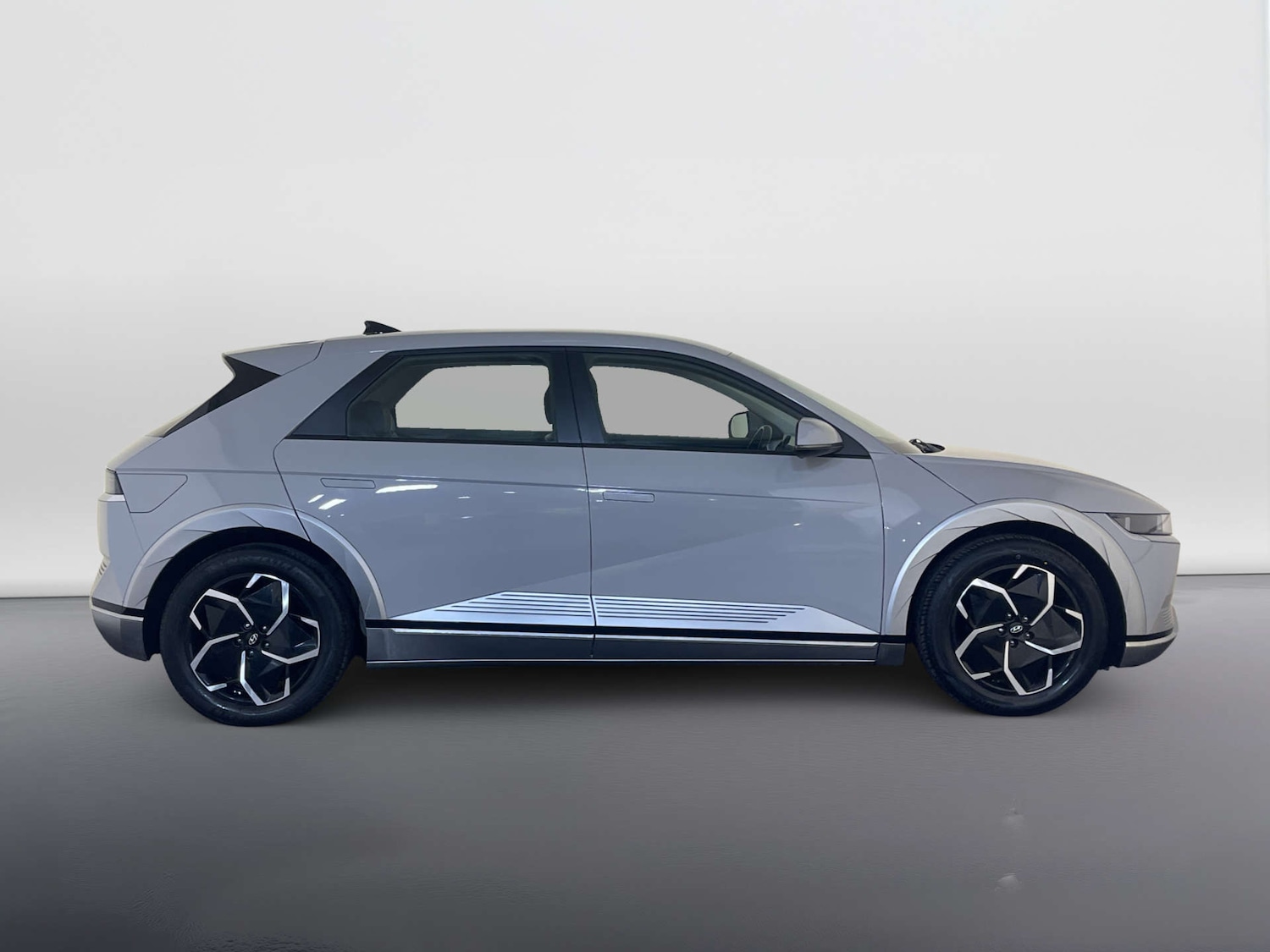 Used Hyundai IONIQ 5 2024 for sale - 77964869: Photo 11