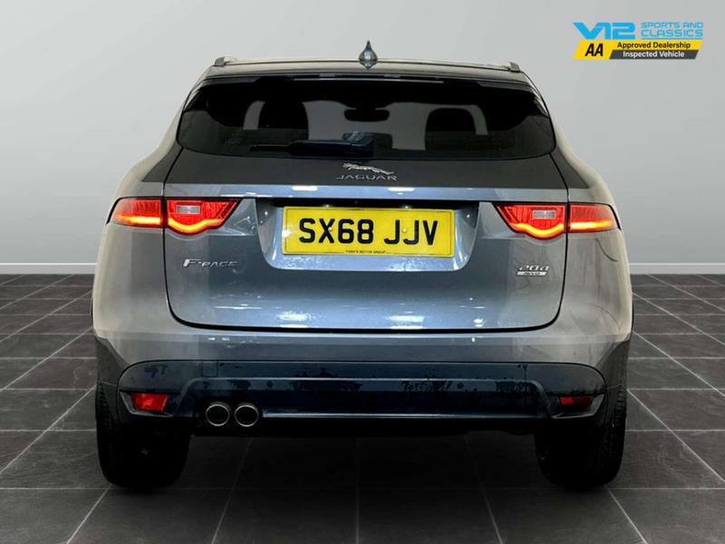 Used Jaguar F-Pace 2018 for sale - 76862342: Photo 10