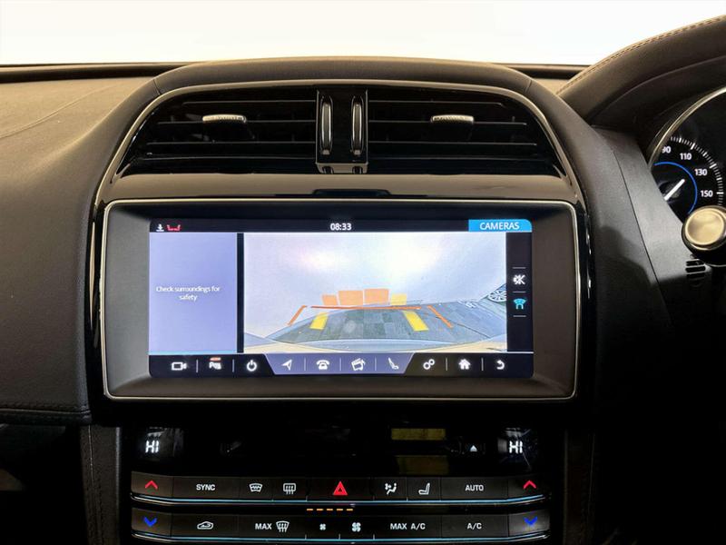 Used Jaguar F-Pace 2018 for sale - 76862342: Photo 20