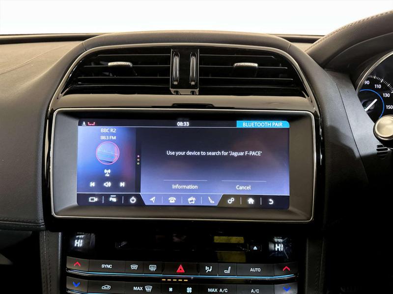 Used Jaguar F-Pace 2018 for sale - 76862342: Photo 23