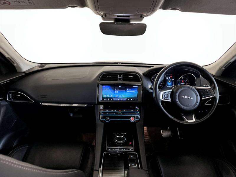 Used Jaguar F-Pace 2018 for sale - 76862342: Photo 3