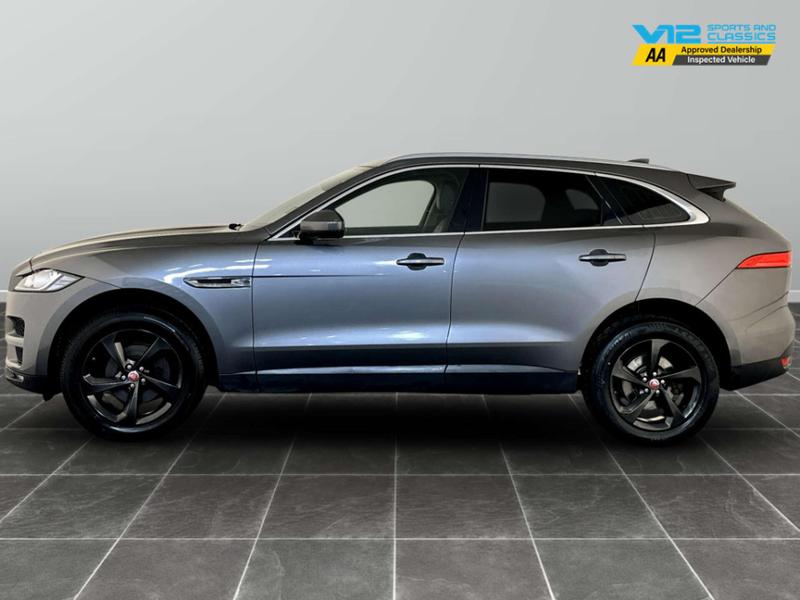 Used Jaguar F-Pace 2018 for sale - 76862342: Photo 8