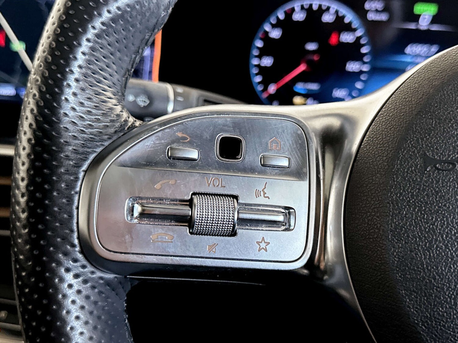 Used Mercedes-Benz EQC 2021 for sale - 77523433: Photo 17