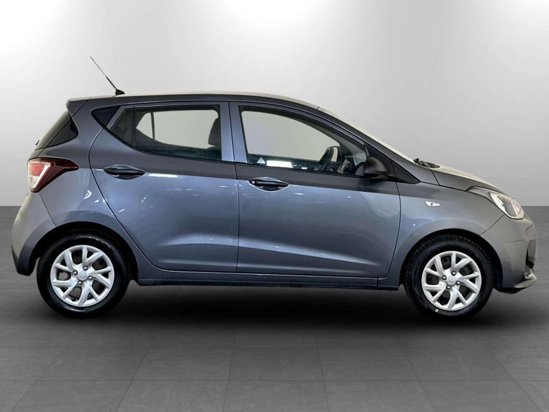 Used Hyundai i10 2018 for sale - 77055890: Photo 11