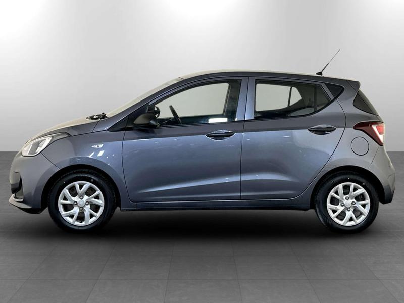 Used Hyundai i10 2018 for sale - 77055890: Photo 7