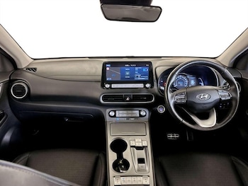 Used Hyundai KONA 2020 for sale - 77042468: Photo