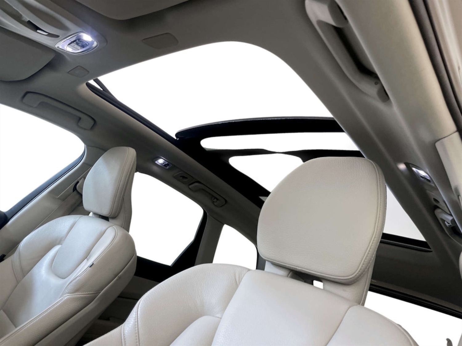 Used Volvo XC60 2018 for sale - 77609471: Photo 14