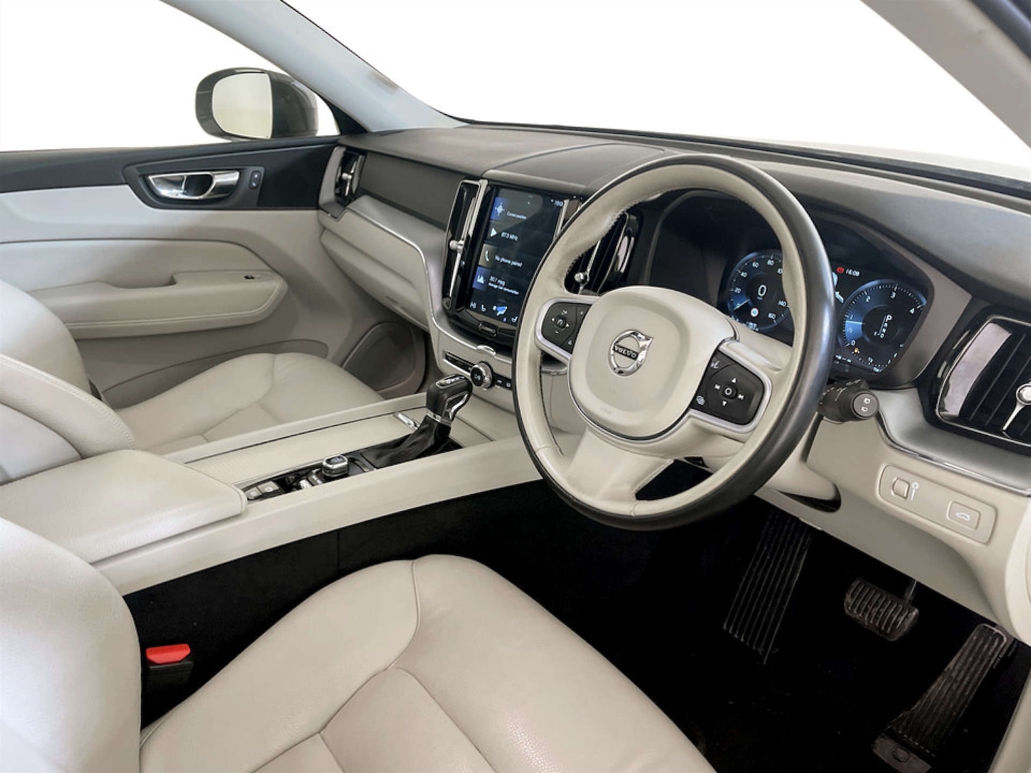 Used Volvo XC60 2018 for sale - 77609471: Photo 16