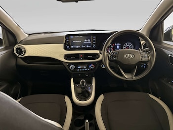 Used Hyundai i10 2023 for sale - 78986280: Photo