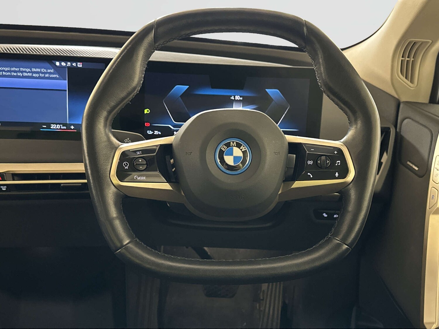 Used BMW iX 2022 for sale - 77903066: Photo 15