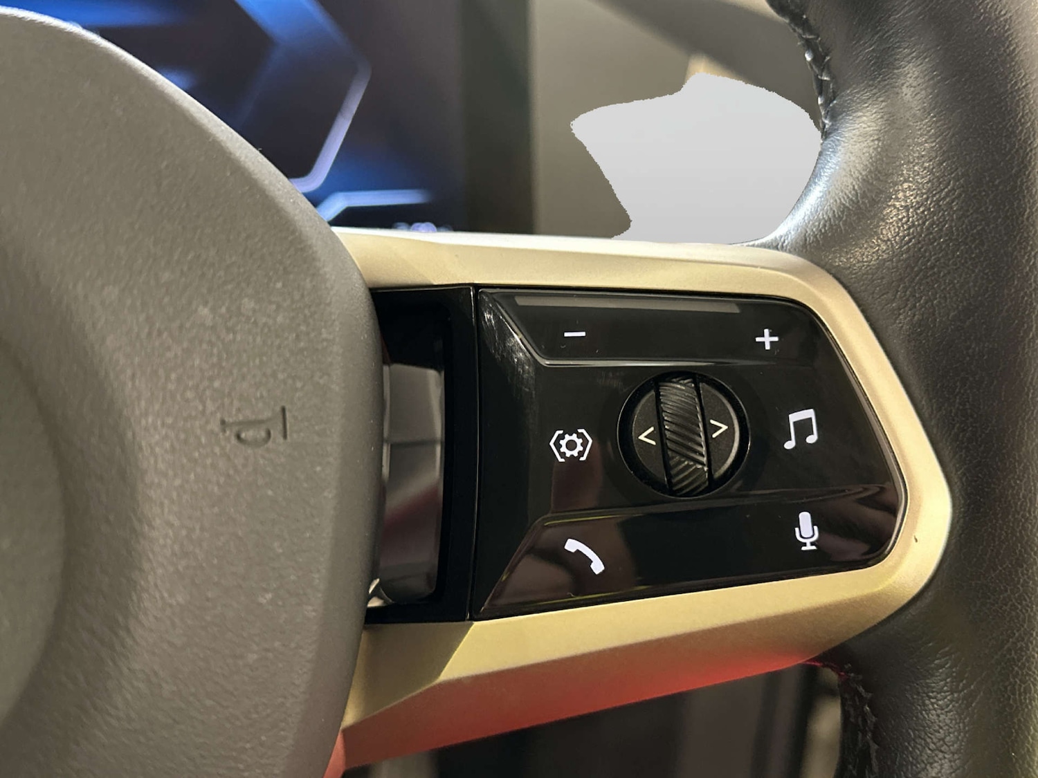 Used BMW iX 2022 for sale - 77903066: Photo 18