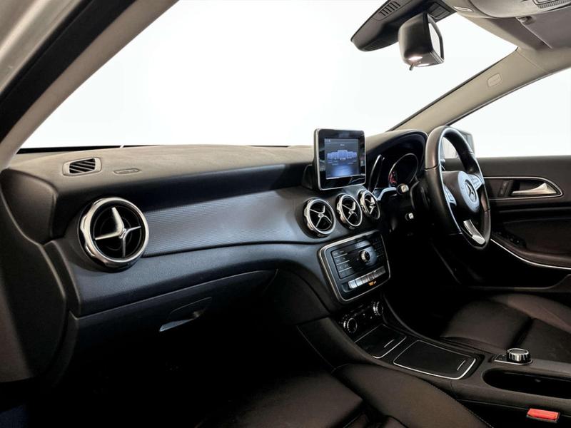 Used Mercedes-Benz GLA 2018 for sale - 76960954: Photo 12