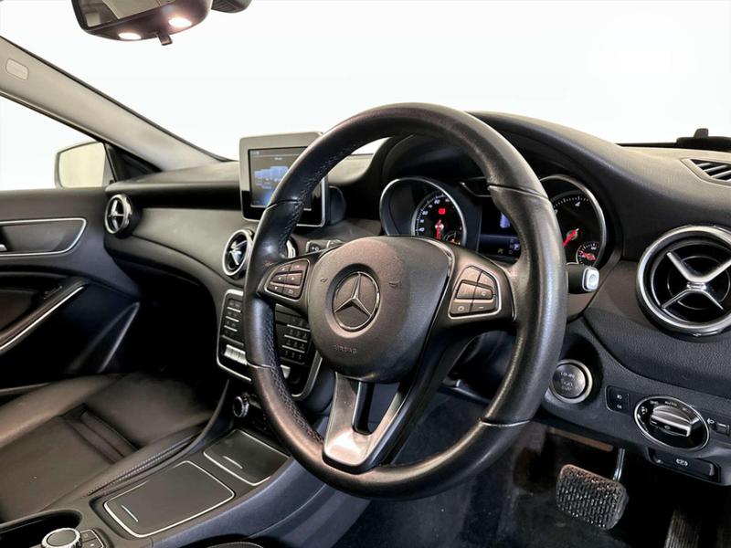 Used Mercedes-Benz GLA 2018 for sale - 76960954: Photo 16