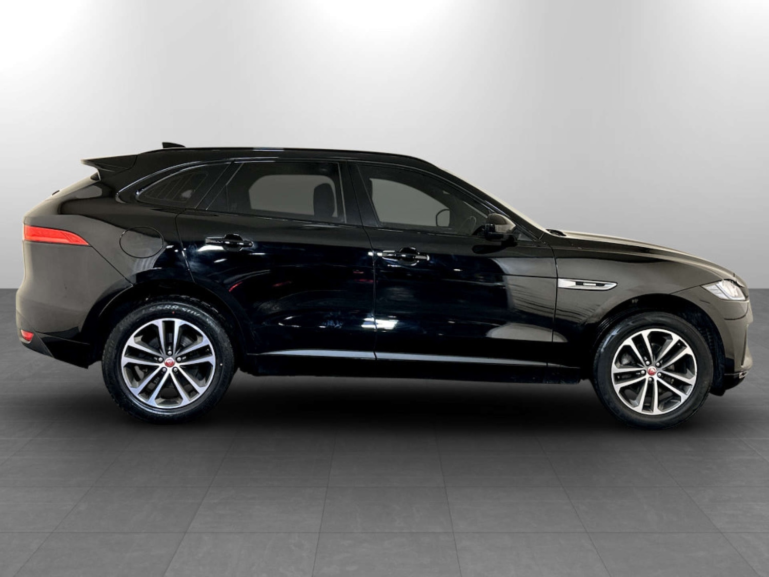 Used Jaguar F-Pace 2019 for sale - 77185216: Photo 11