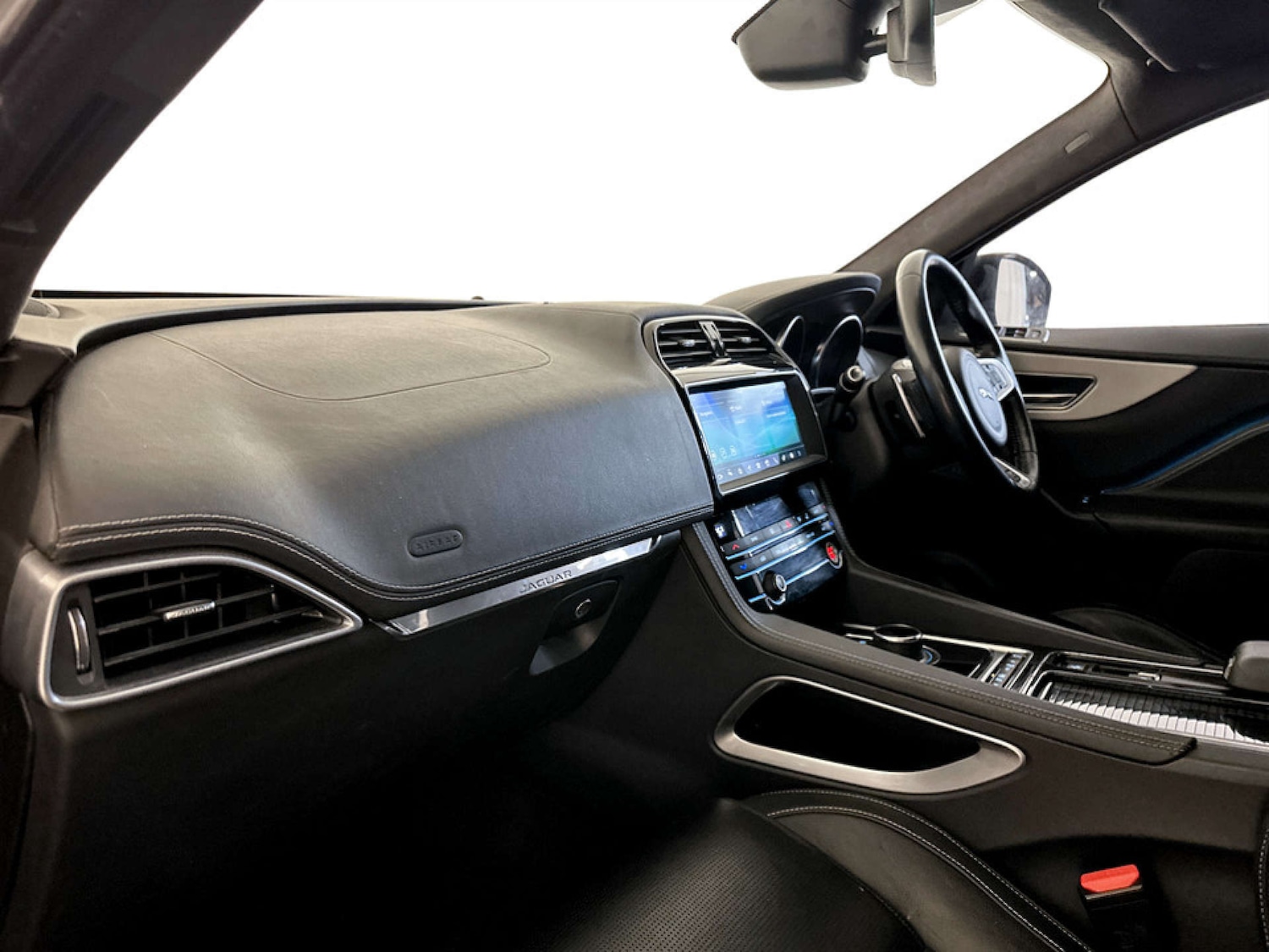 Used Jaguar F-Pace 2019 for sale - 77185216: Photo 12