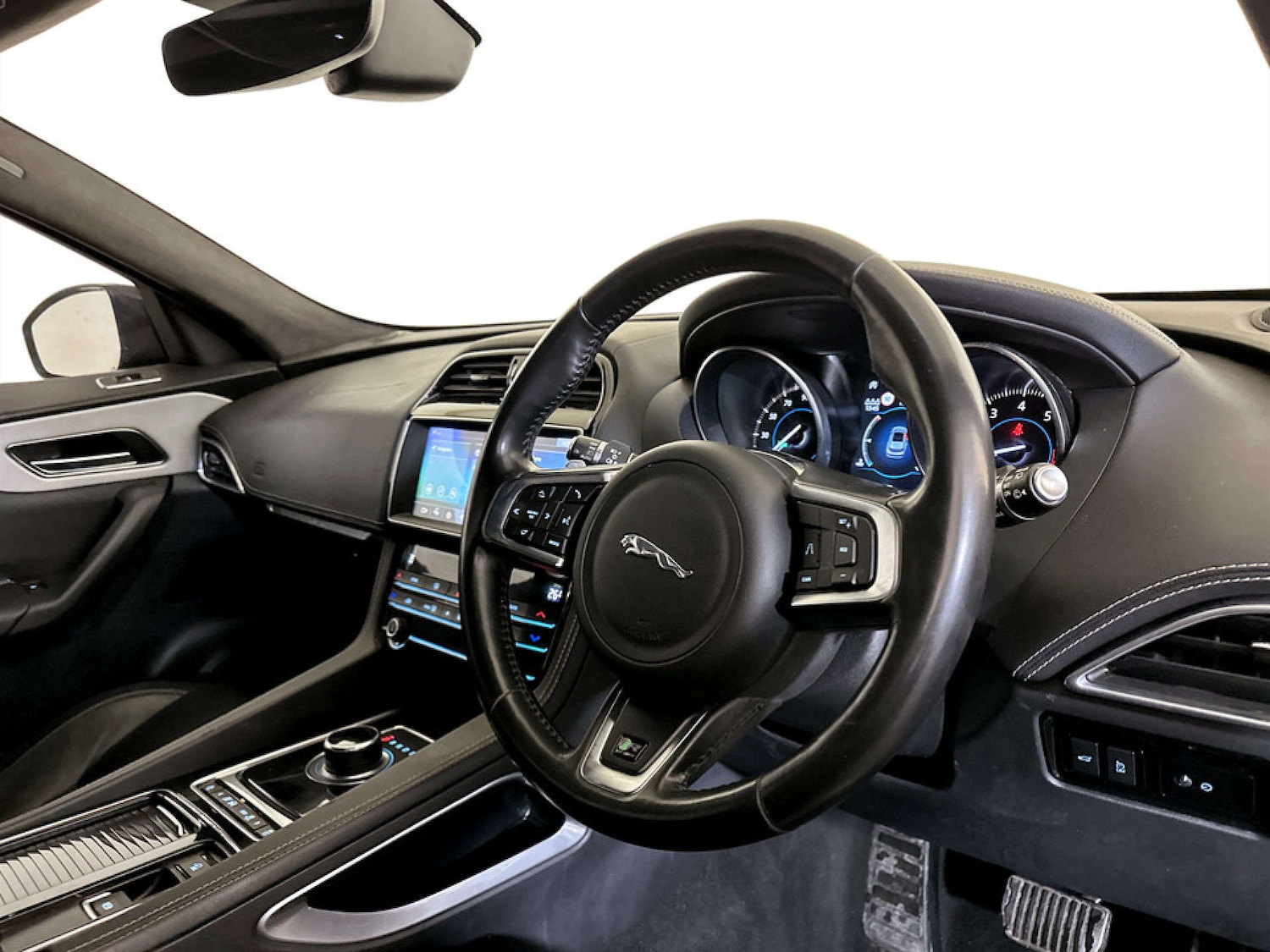 Used Jaguar F-Pace 2019 for sale - 77185216: Photo 15