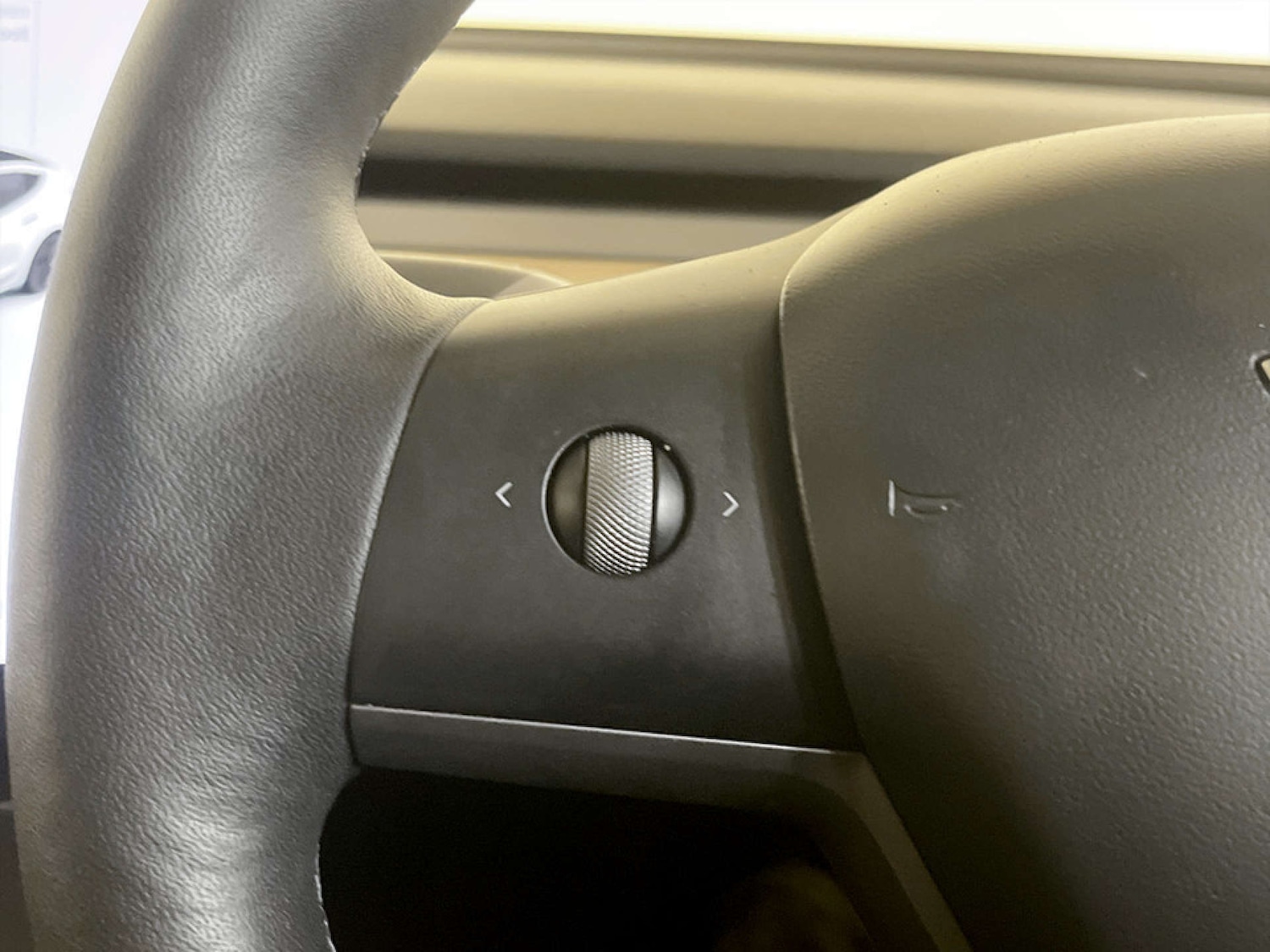 Used Tesla Model 3 2021 for sale - 77342240: Photo 16