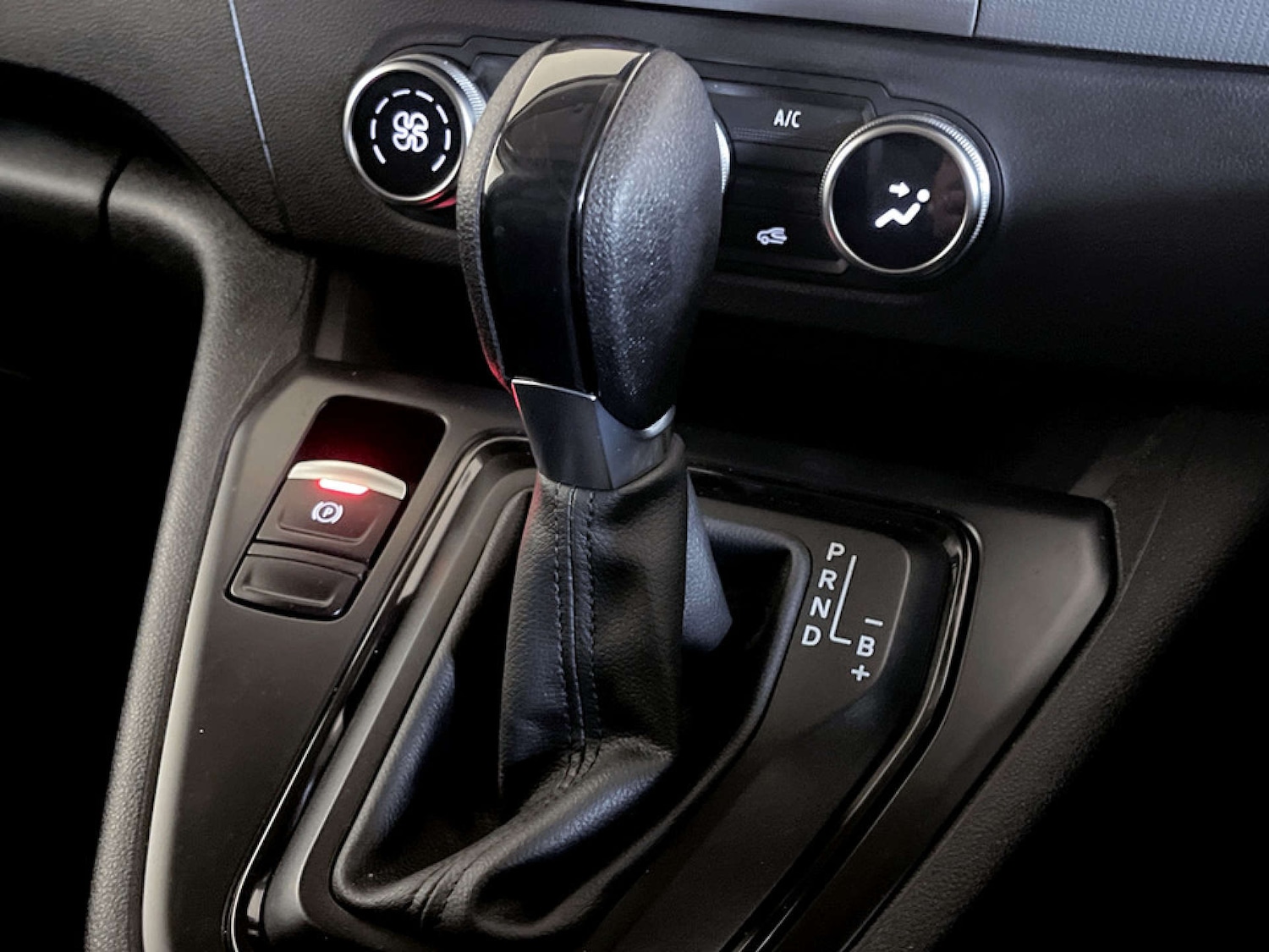 Used Nissan Other 2023 for sale - 77289468: Photo 26