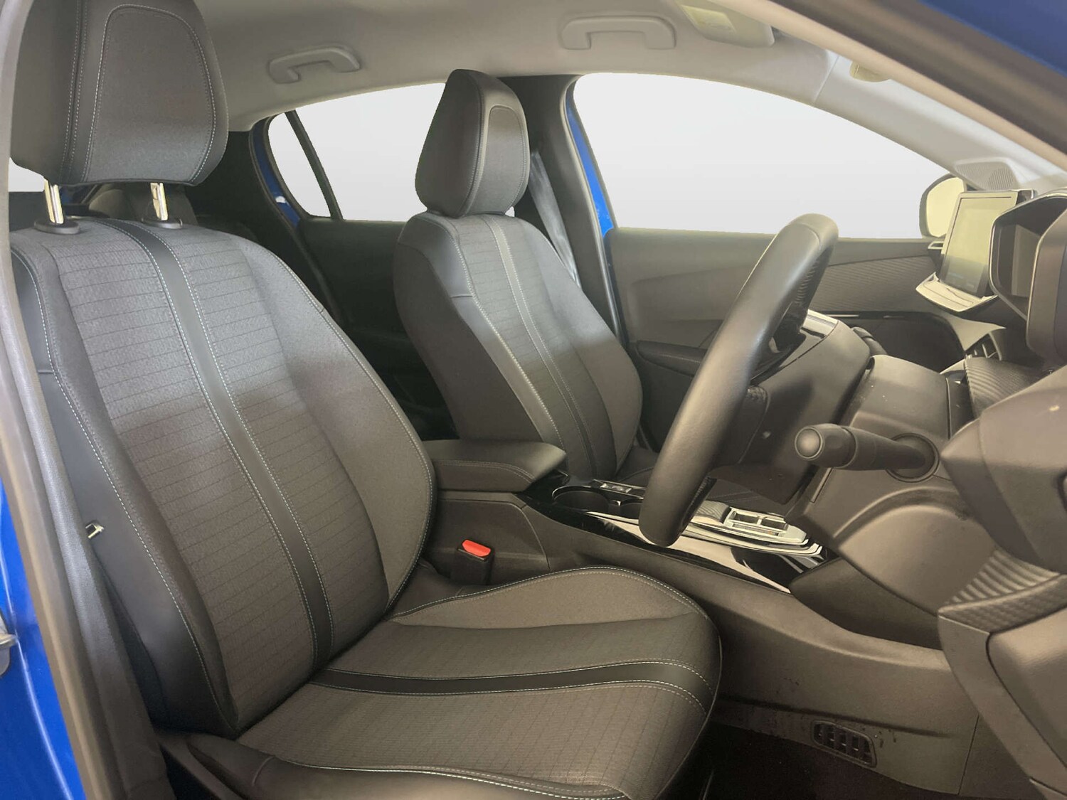 Used Peugeot 208 2023 for sale - 77934069: Photo 13