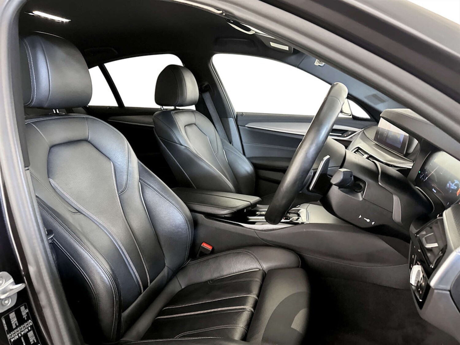 Used BMW 5 Series 2019 for sale - 77802005: Photo 13