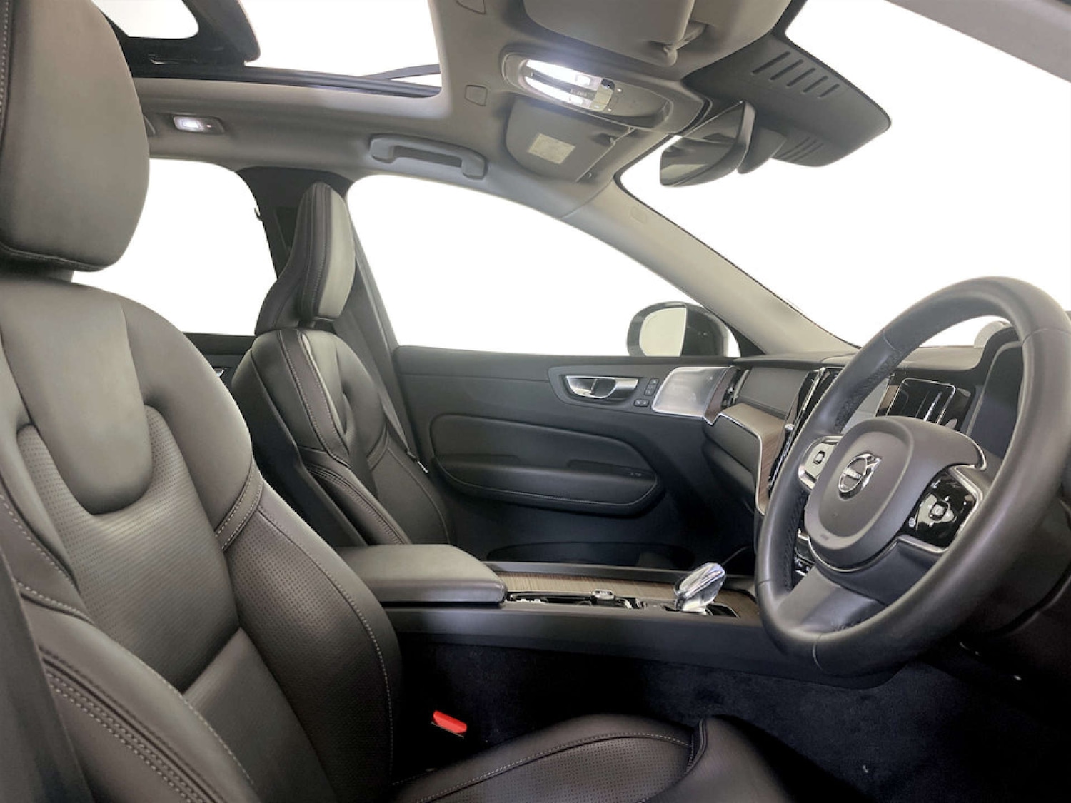 Used Volvo XC60 2023 for sale - 77693710: Photo 13