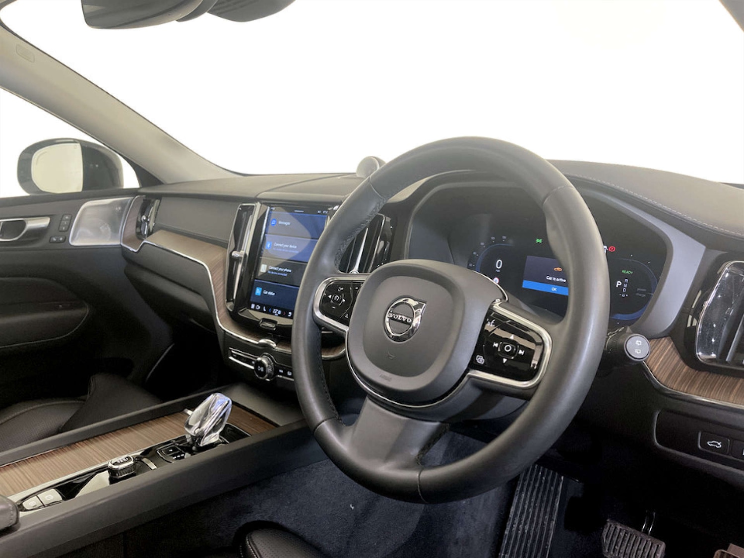 Used Volvo XC60 2023 for sale - 77693710: Photo 15