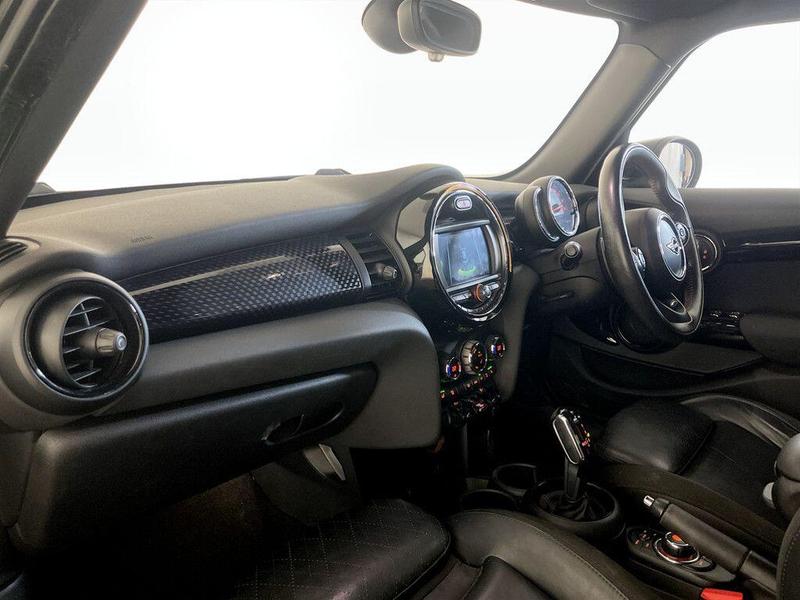 Used MINI Hatch 2019 for sale - 76476798: Photo 12