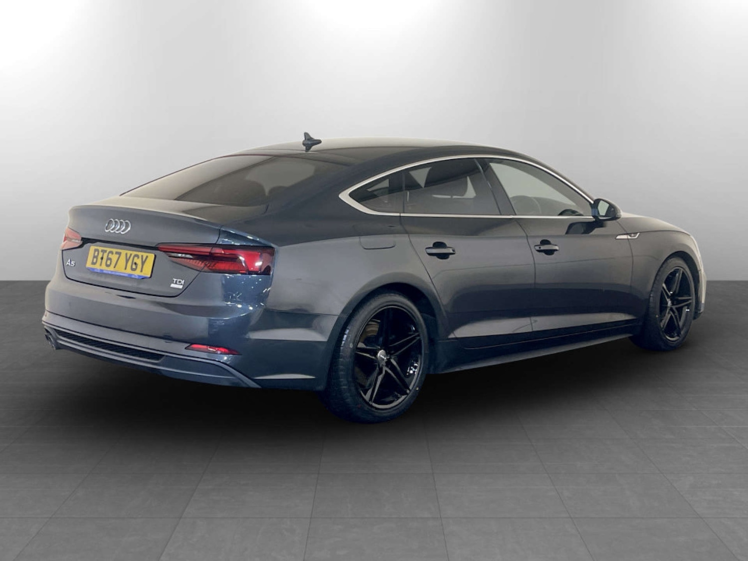 Used Audi A5 2017 for sale - 77210040: Photo 10