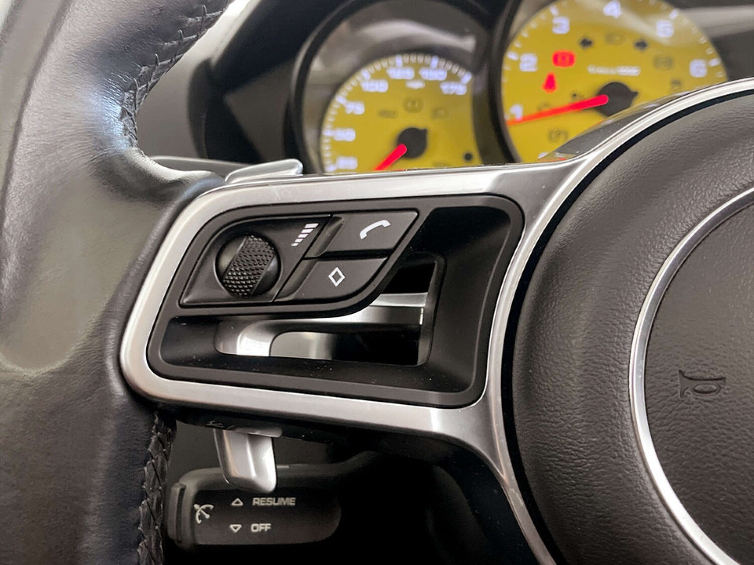 Used Porsche Boxster 2018 for sale - 77618874: Photo 17