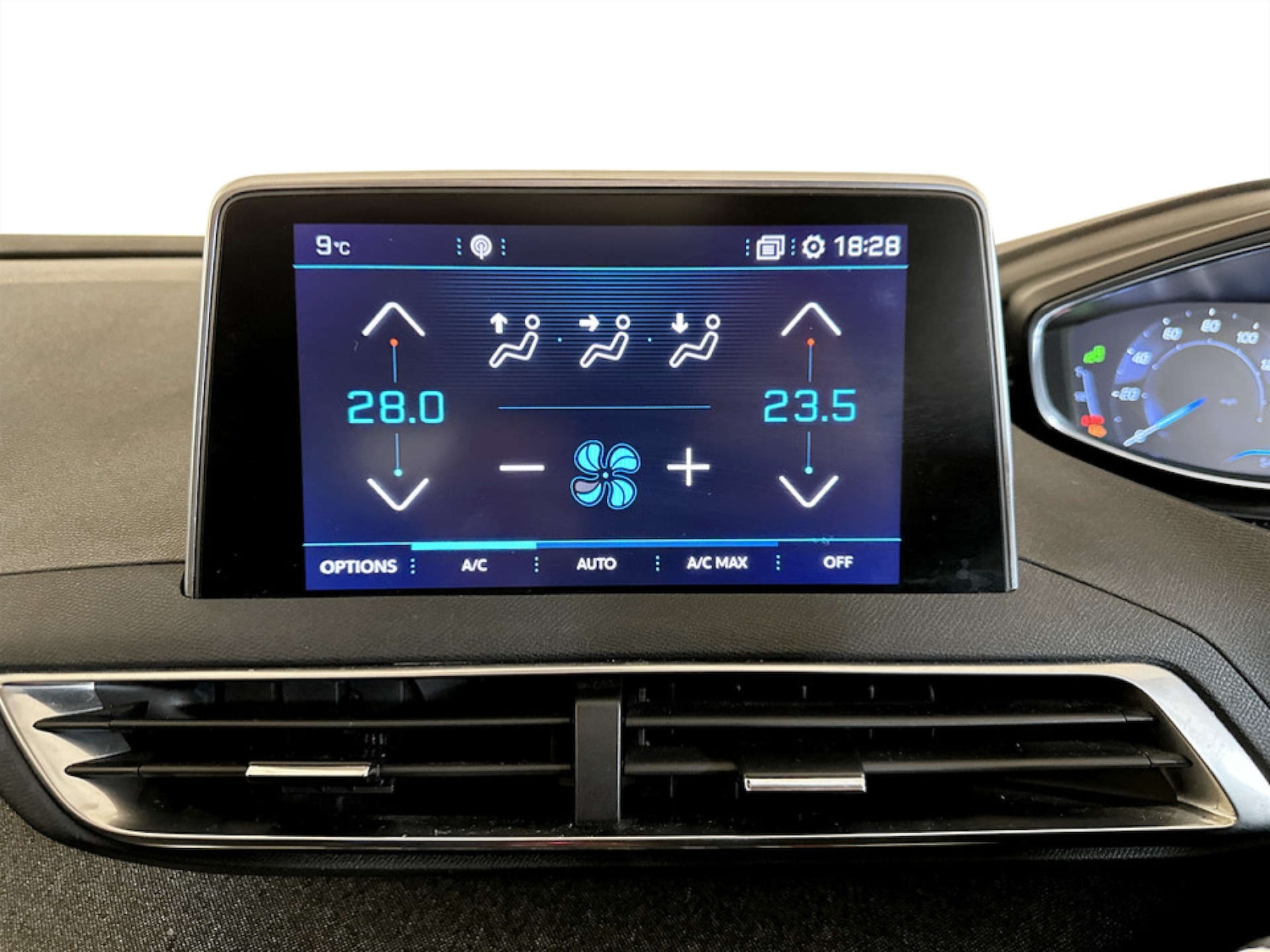 Used Peugeot 3008 2017 for sale - 77189548: Photo 21