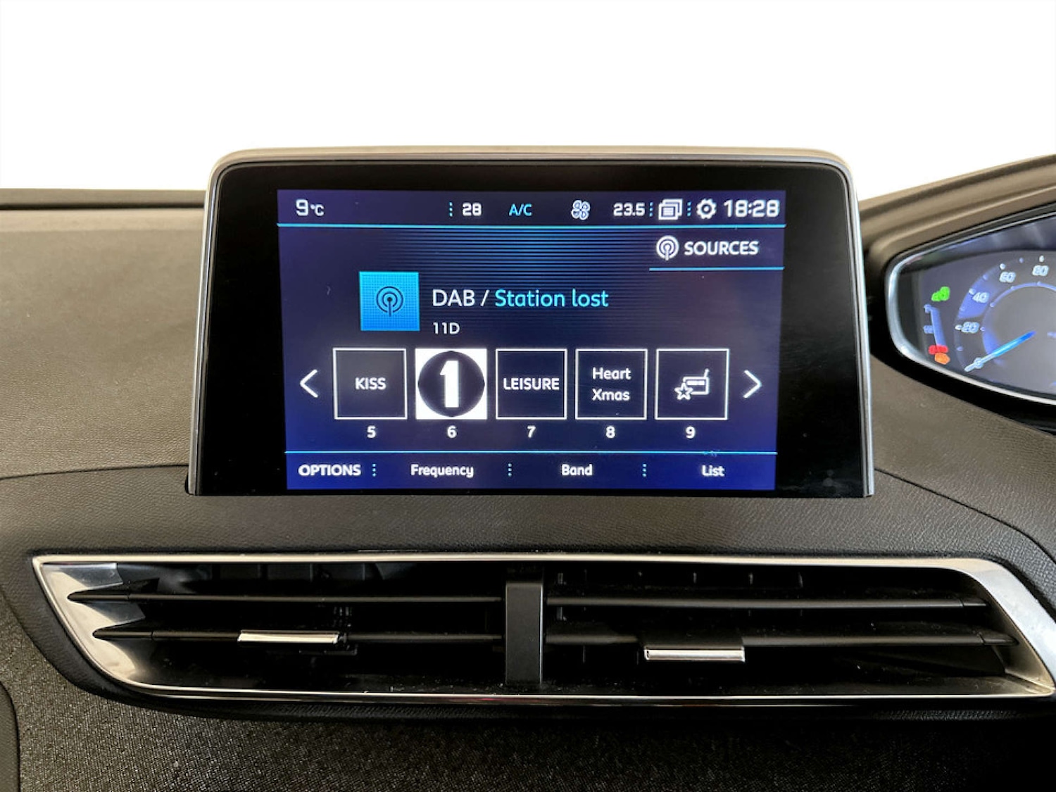 Used Peugeot 3008 2017 for sale - 77189548: Photo 22