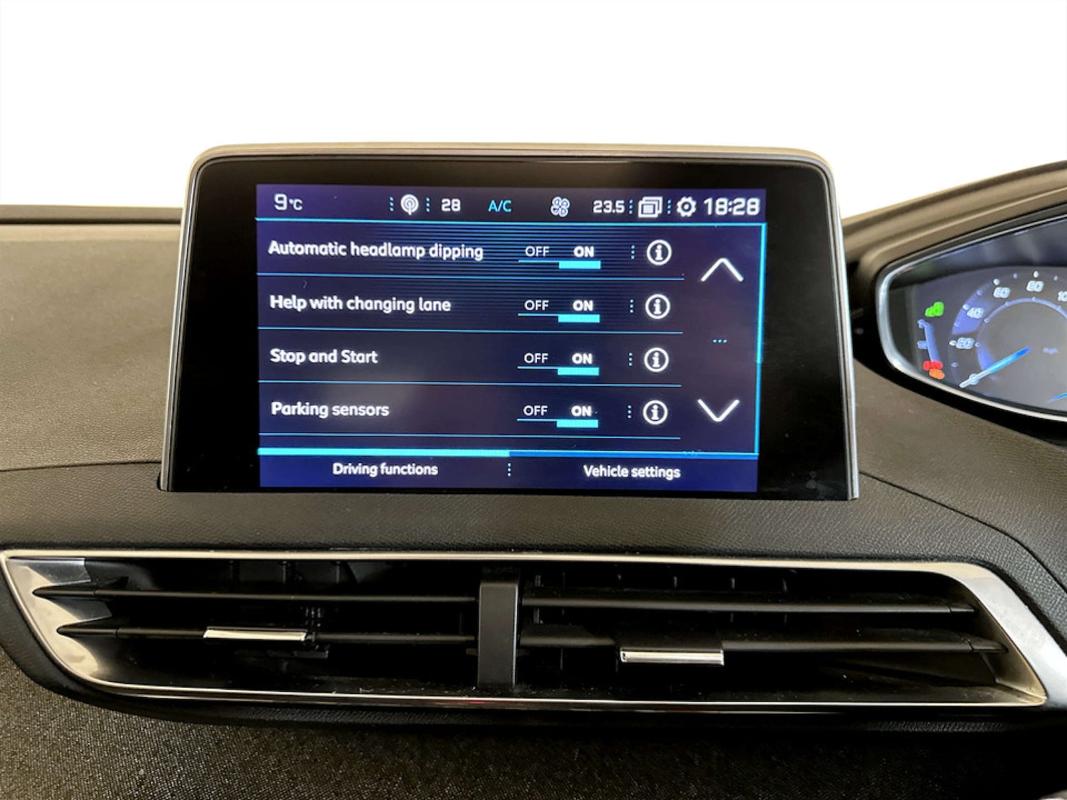 Used Peugeot 3008 2017 for sale - 77189548: Photo 24