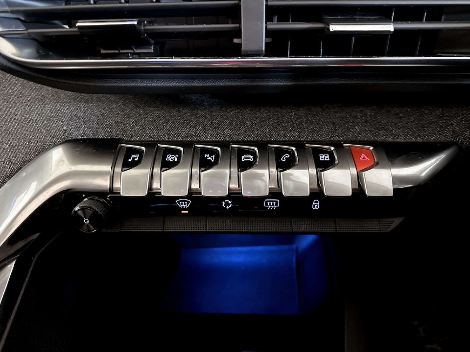 Used Peugeot 3008 2017 for sale - 77189548: Photo 27