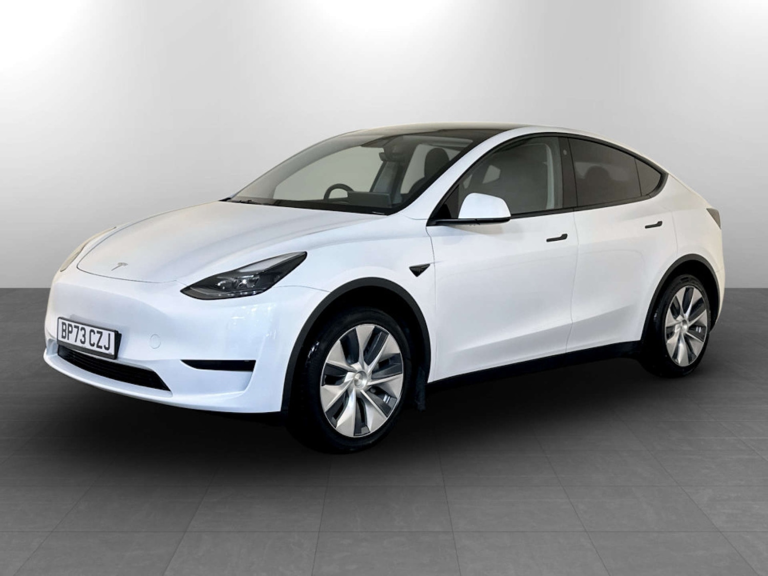 Used Tesla Model Y 2023 for sale - 77328598: Photo 4