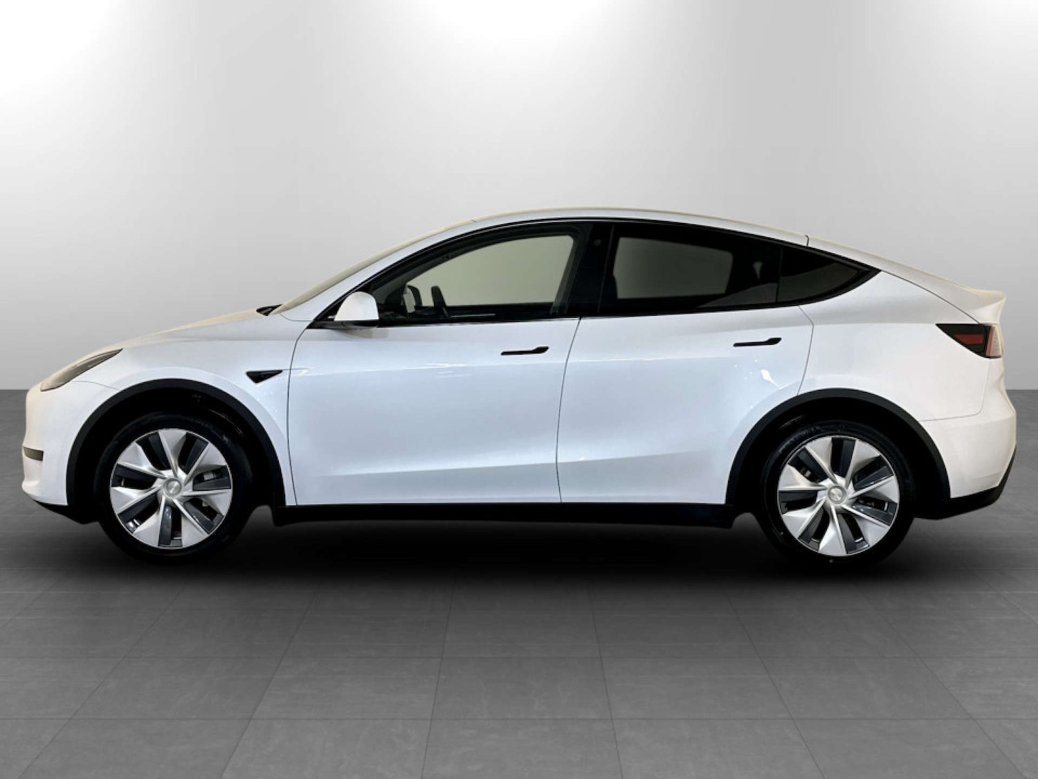 Used Tesla Model Y 2023 for sale - 77328598: Photo 5
