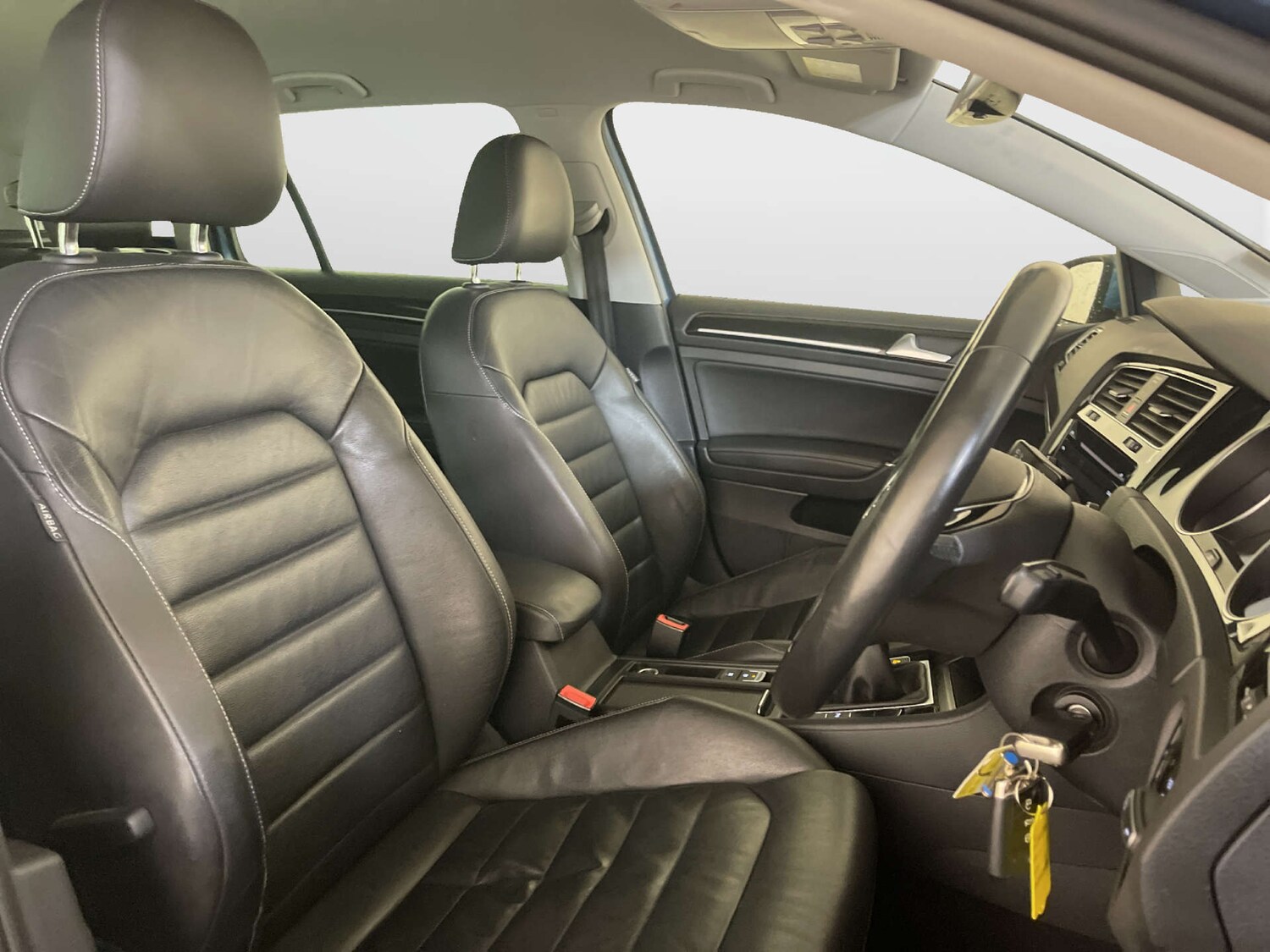 Used Volkswagen Golf 2016 for sale - 77847506: Photo 13