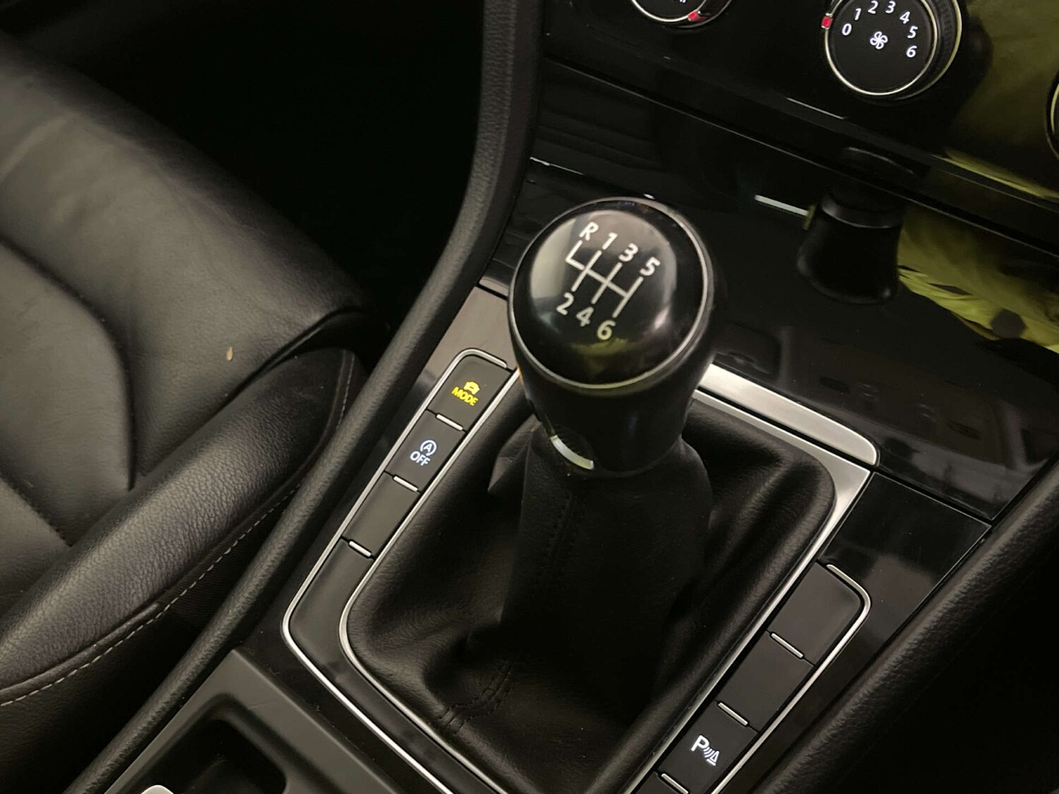 Used Volkswagen Golf 2016 for sale - 77847506: Photo 26