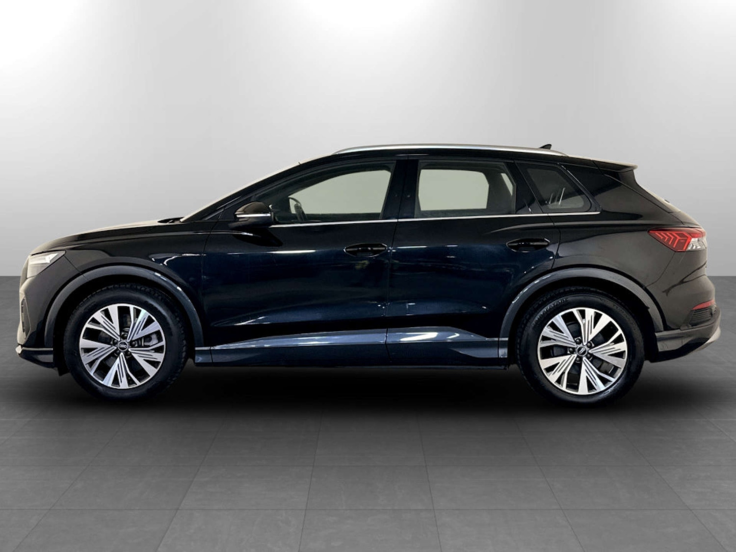 Used Audi Q4 e-tron 2022 for sale - 77782055: Photo 7